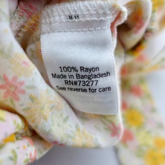 Juniors' SO Tie-Front Ruffled Tiered High Rise Short Yellow Floral - Picture 8 of 9